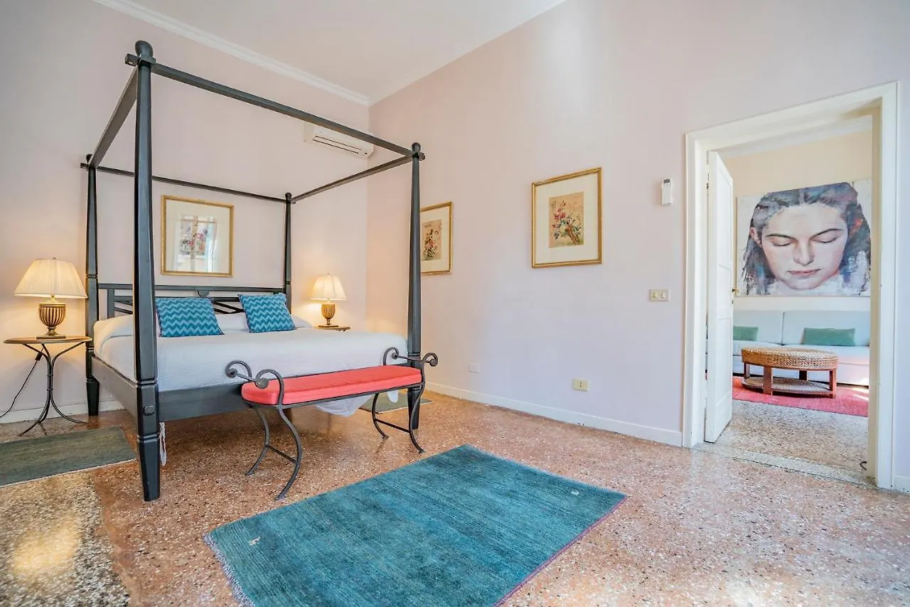 Ca' Grassi 2 Charming Balcony Apartman Velence