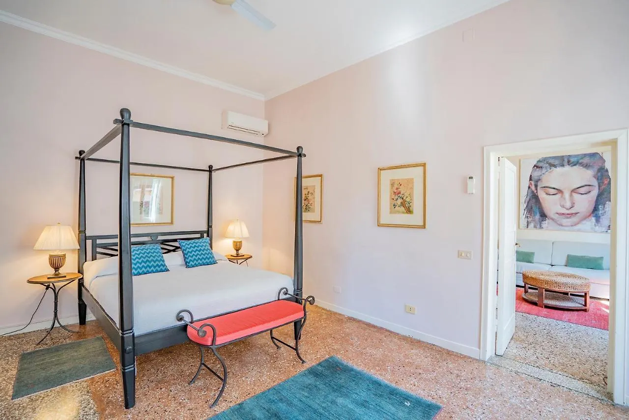 Ca' Grassi 2 Charming Balcony Apartman Velence 0*,  Olaszország