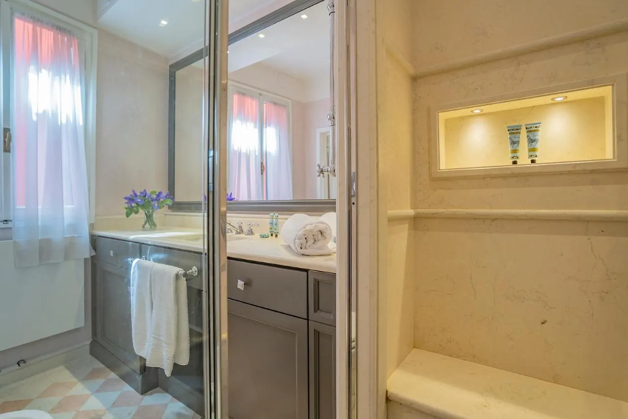 Ca' Grassi 2 Charming Balcony Apartman Velence