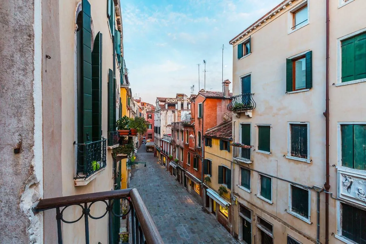 Ca' Grassi 2 Charming Balcony Apartman Velence